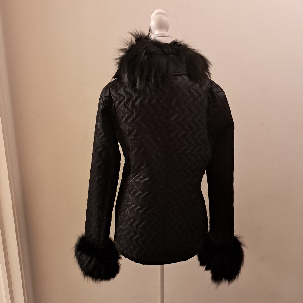 St. John Coat Women's Medium M Black Quilted Designer Fox Fur Luxury Statement - Picture 5 of 16